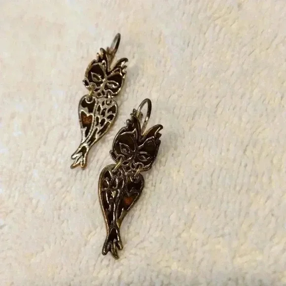 Silver Owl Necklace and Earrings set - Picture 2 of 4